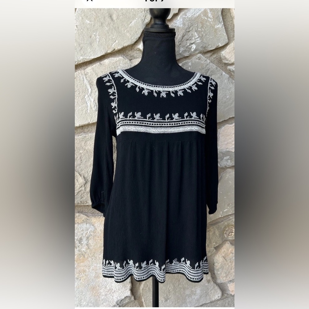 JODIFL Embroidered Tunic Top Size Small Black Cream Gauze Boho 3/4 Sleeve EC